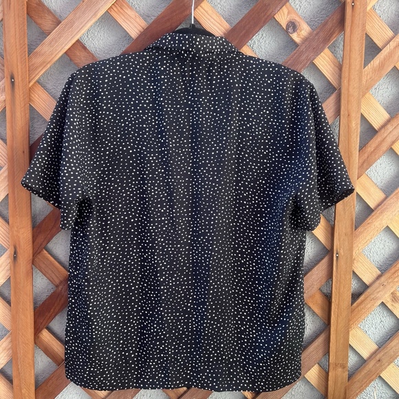 Lulu's Button down polka dot top - Picture 4 of 9